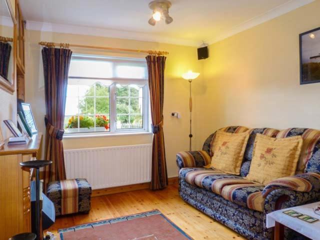 Village Cottage Dunkineely Bagian luar foto